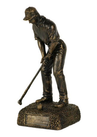 Golfista připravéný pálit, bronzovo černá patina, možno umístit vítěznou destičku, 23x10cm